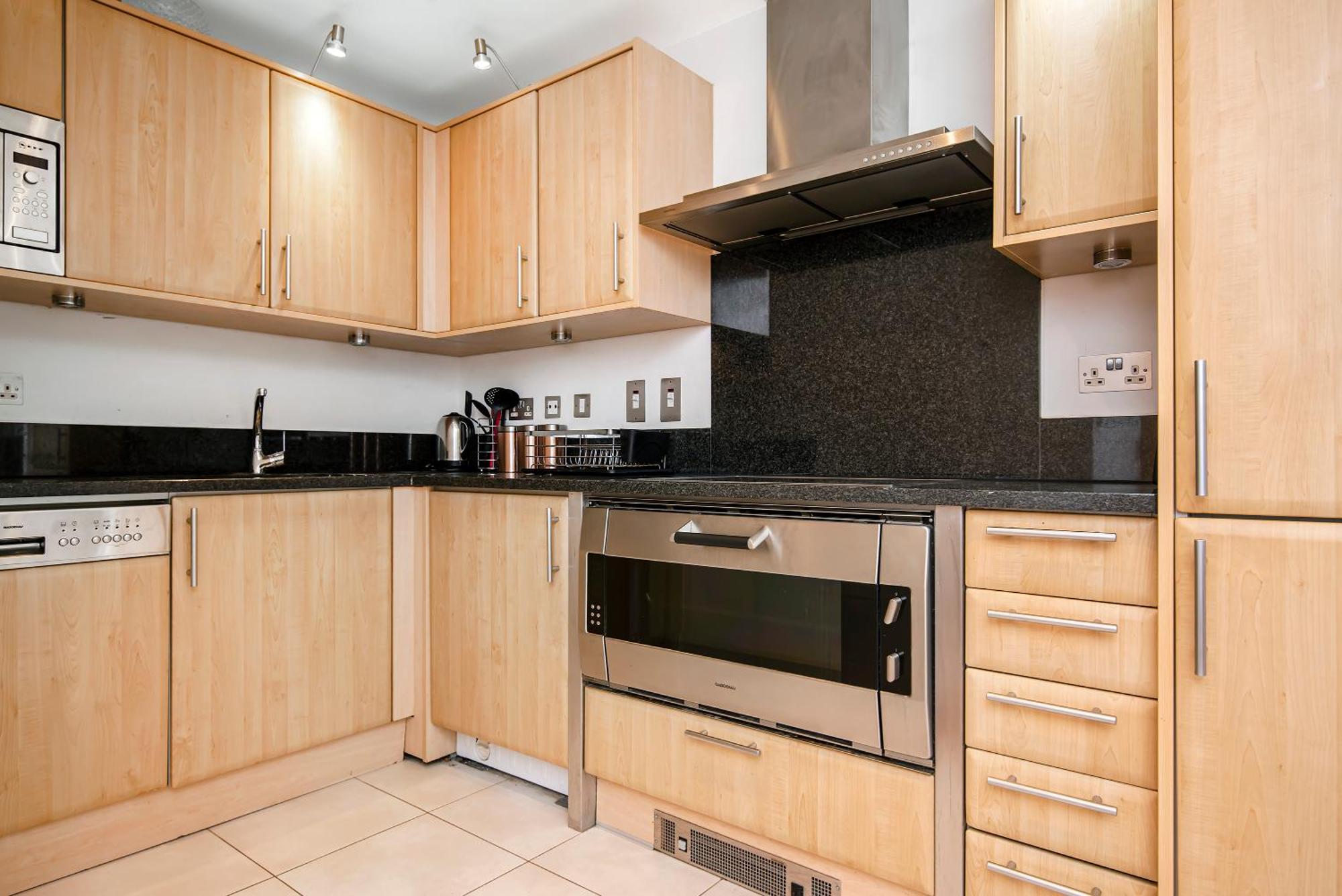 Central 2 Bed With Large Terrace Лондон Экстерьер фото