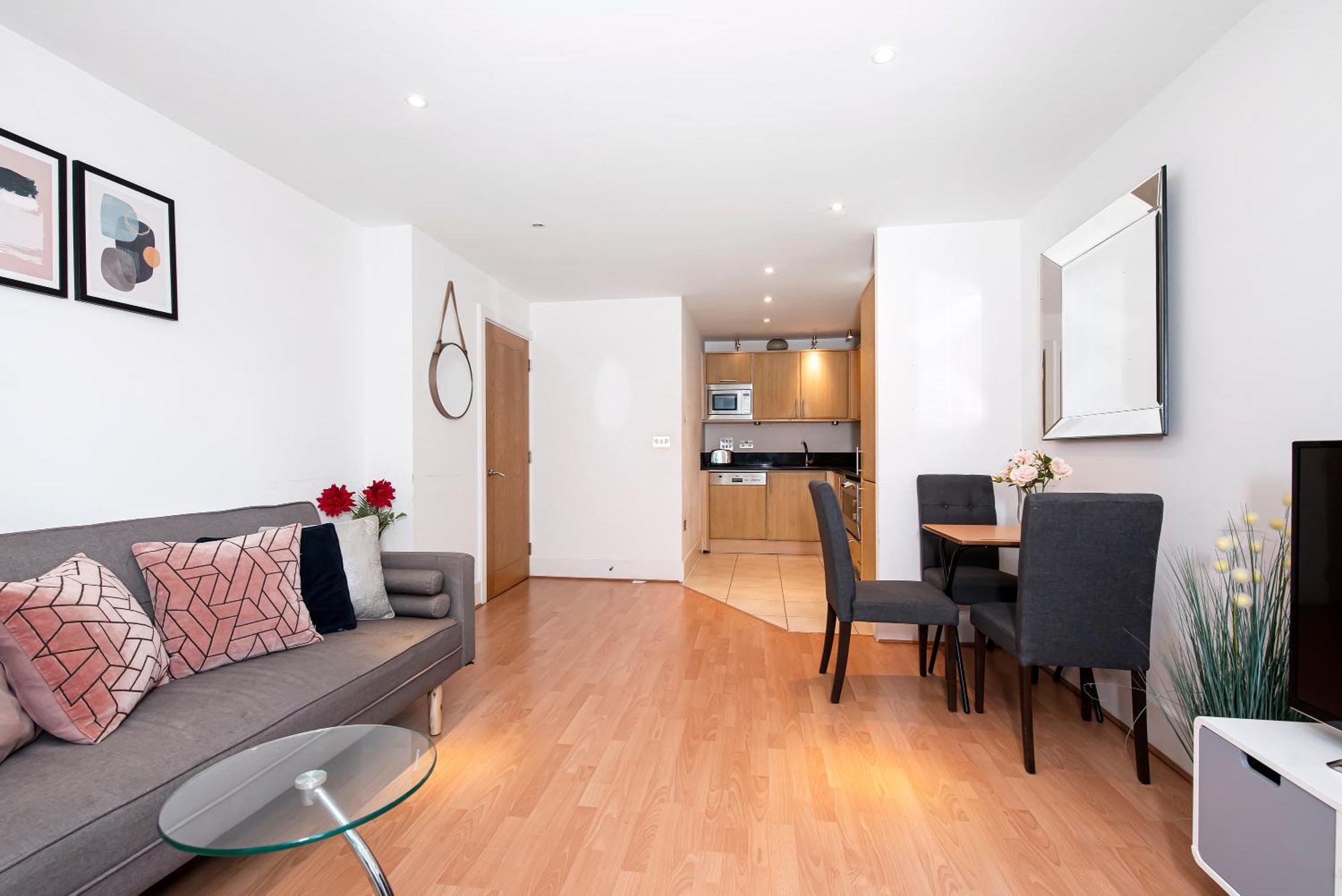 Central 2 Bed With Large Terrace Лондон Экстерьер фото