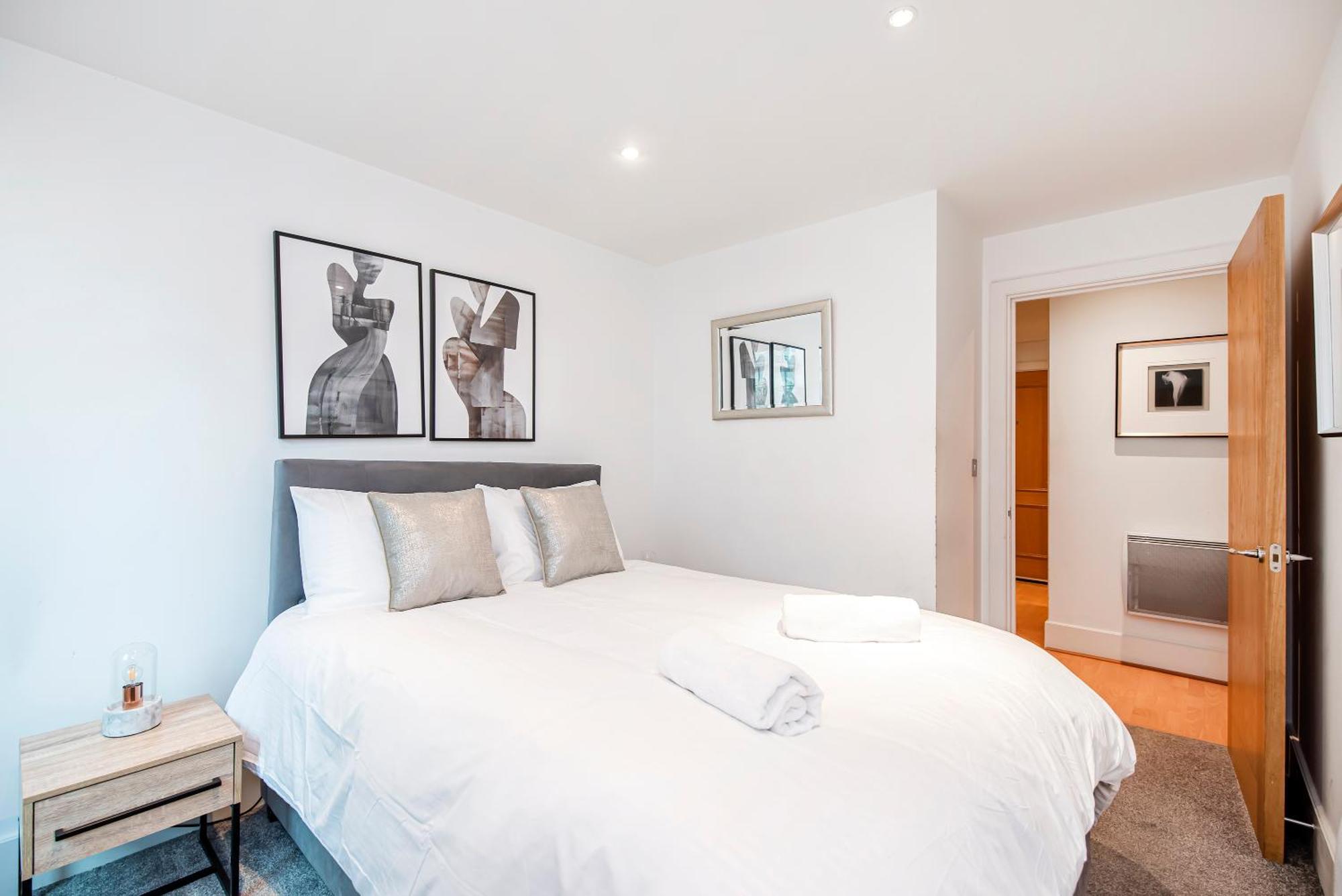 Central 2 Bed With Large Terrace Лондон Экстерьер фото