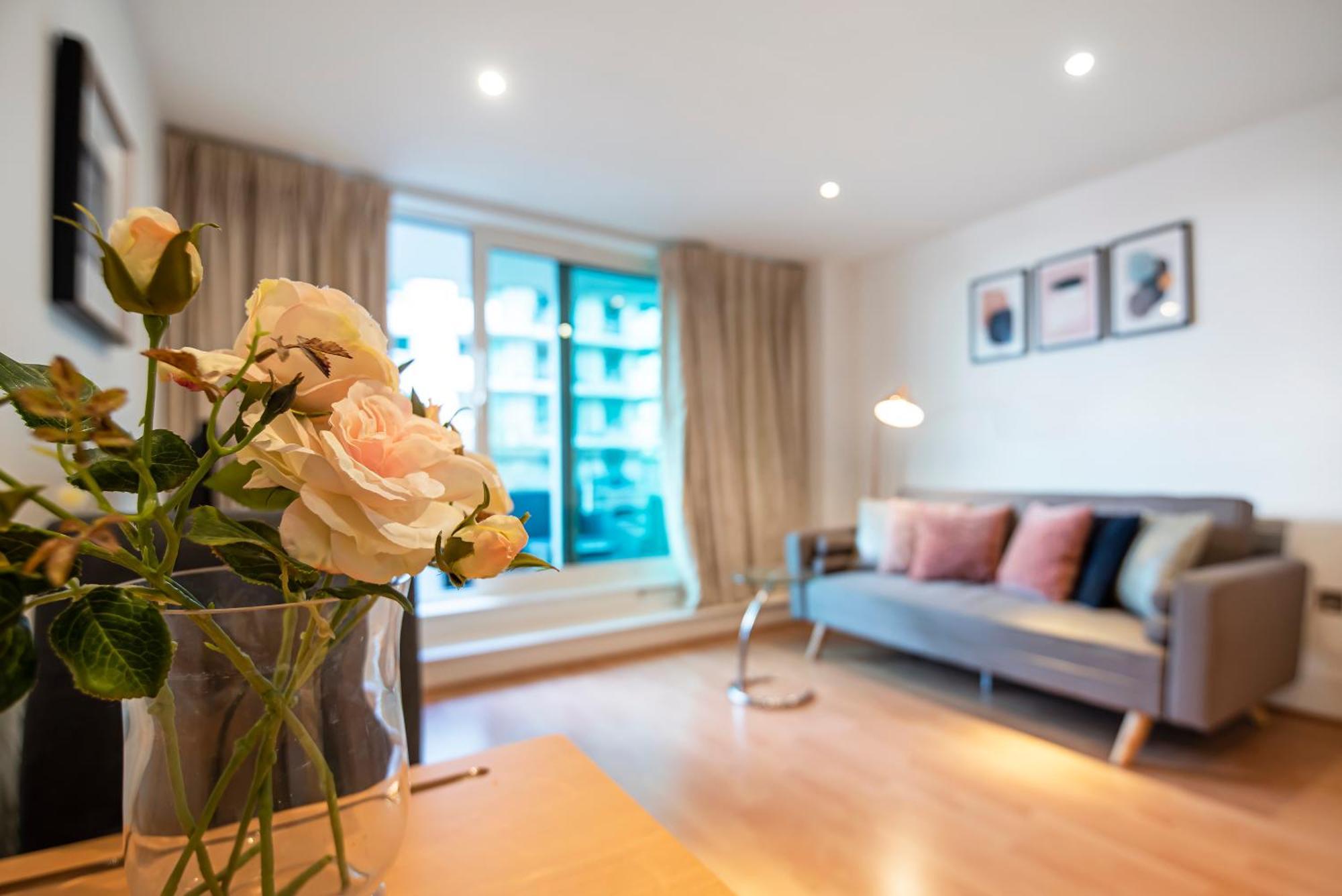 Central 2 Bed With Large Terrace Лондон Экстерьер фото